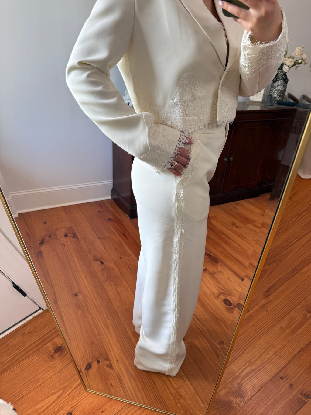 Nicole Trouser
