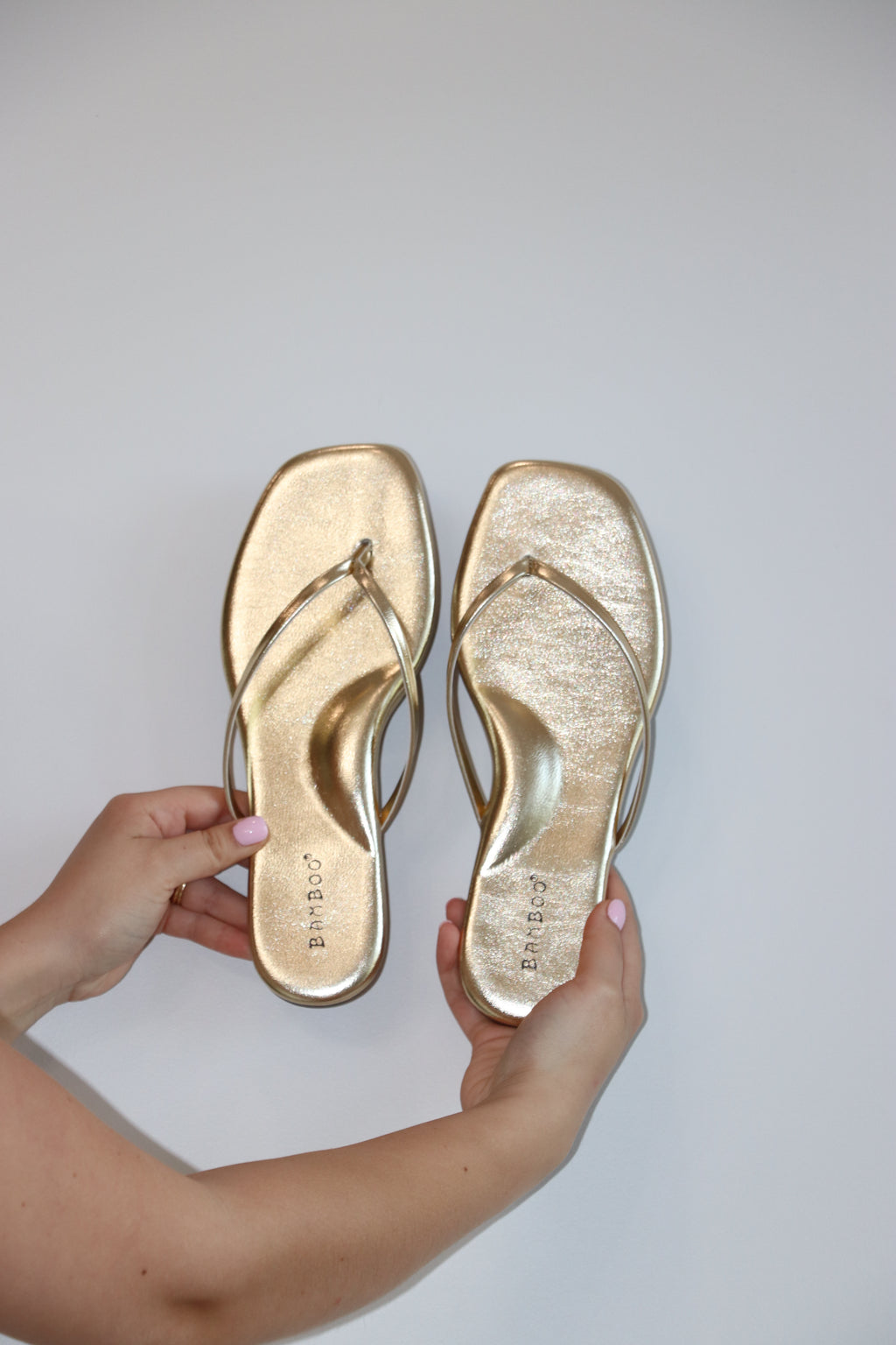 Sunny Flip Flop - Gold