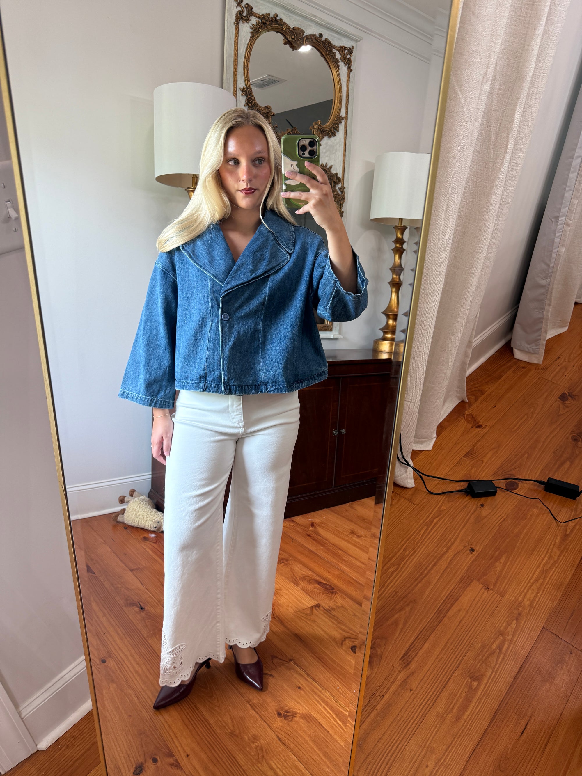 Elodie Eyelet Jean