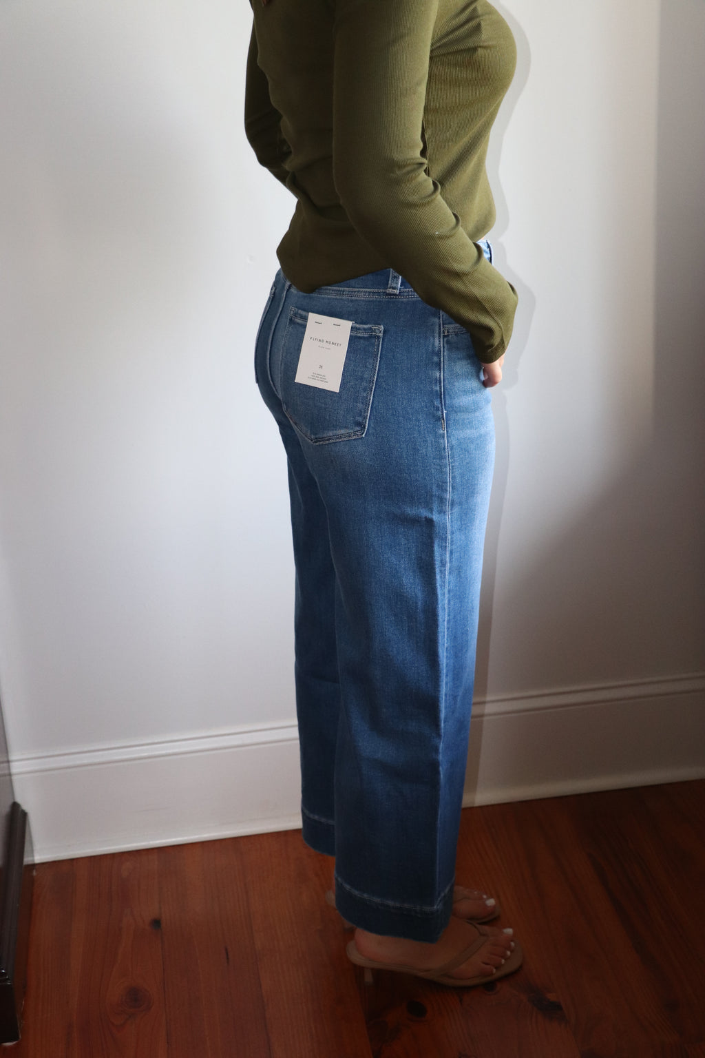 Sophia Crop Wide-Leg Jean