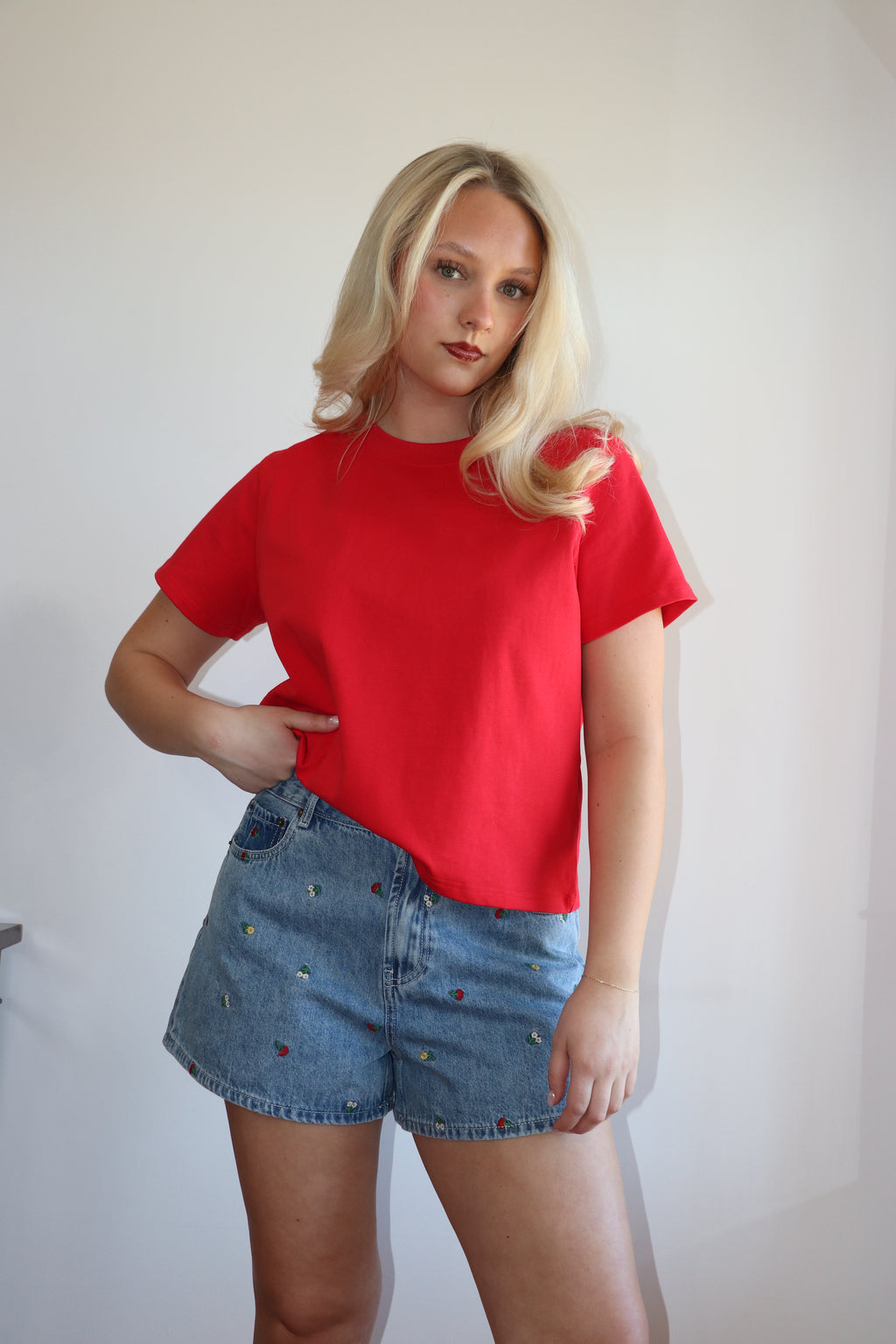 Daisy Embroidered Short