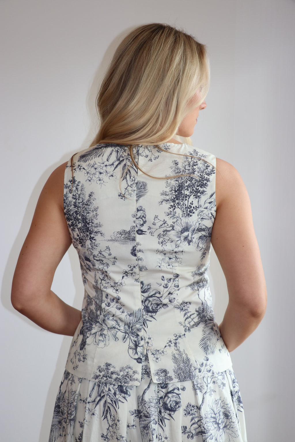 Martha Toile Set